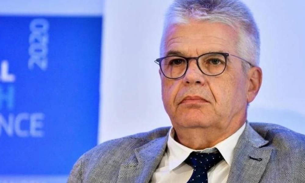 Γώγος: Τα παιδιά στο σχολείο μόνο με χειρουργική μάσκα θα πηγαίνουν